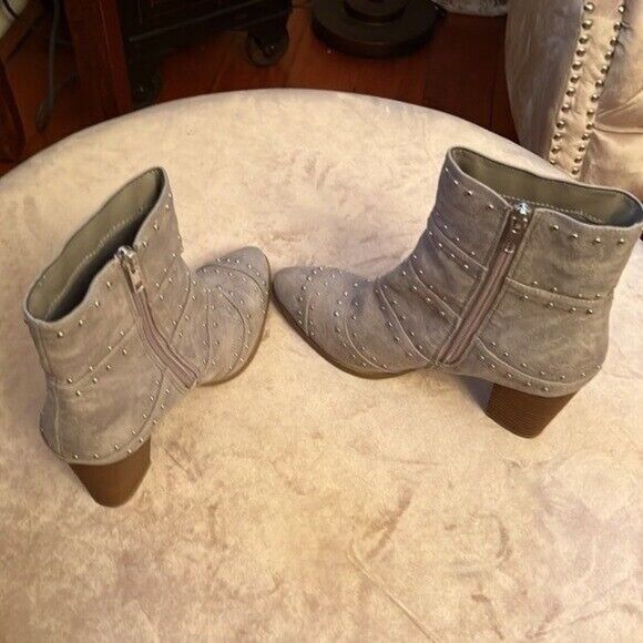 *Hippie Laundry* MADDA Sz 9 Grey Studded Ankle Booties EUC!! - Picture 5 of 9